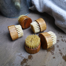 Load image into Gallery viewer, Beard brush